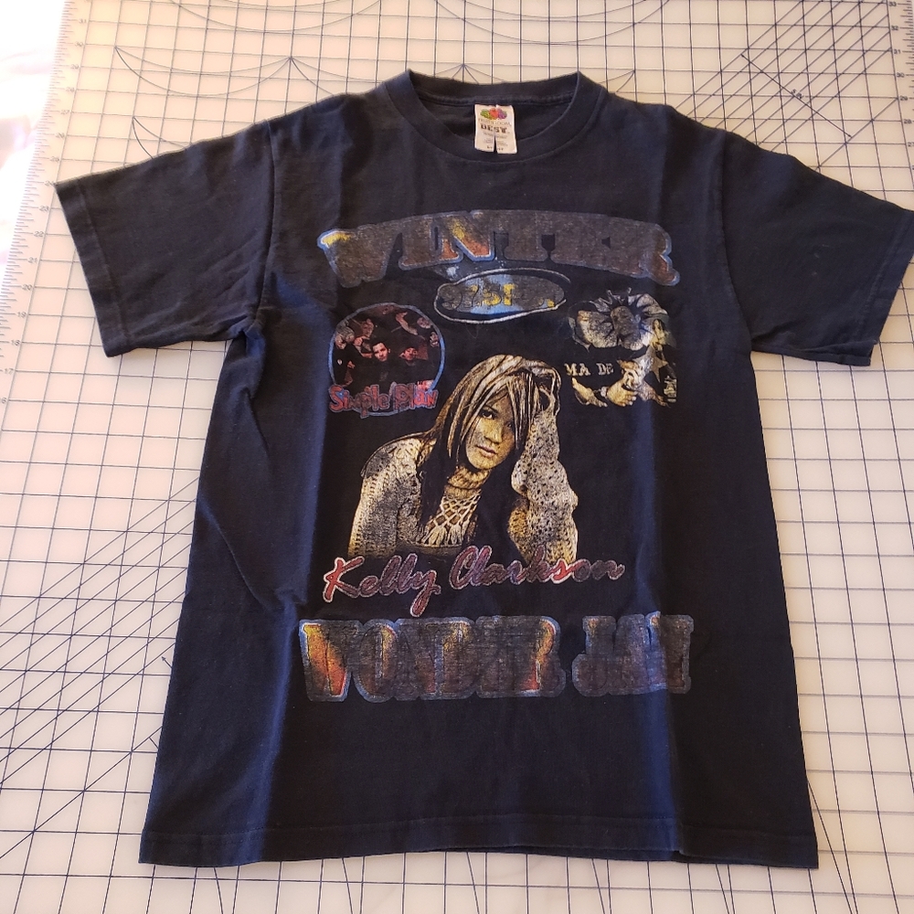 2004 Kelly Clarkson concert t shirt S print error